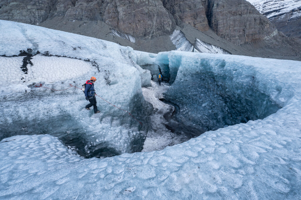 Sortie glacier en Islande en petit groupe, loin des foules