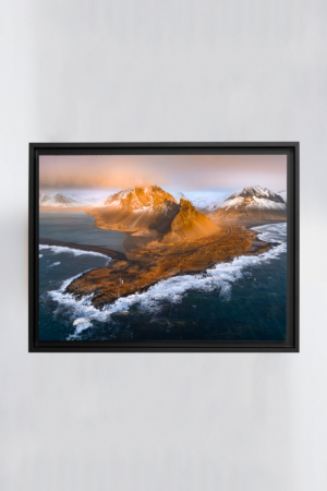 Tirage d'art encadré en noir de Hvalnesviti en Islande
